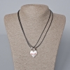 Pendentifs jumelés «Cœur» magnétiques, émail rouge et blanc, 24×22 mm + -, longueur 45–50 cm+