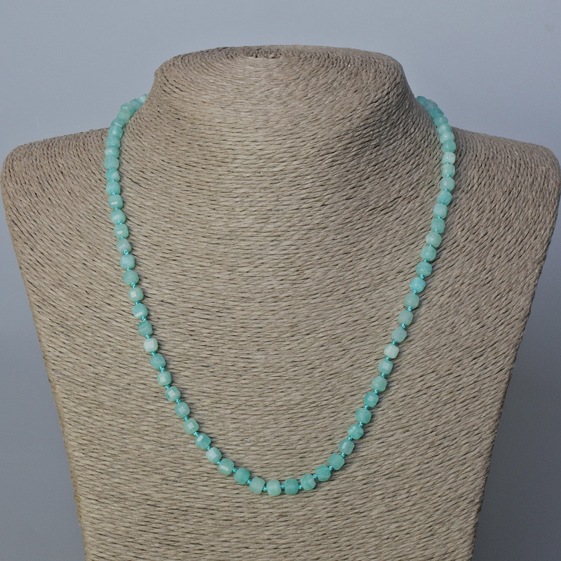 Collier en amazonite, cubes facettés, 52 cm