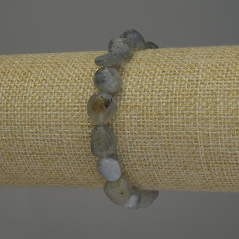 Bracelet en labradorite facettée, diamètre 10-12×9 mm ±, longueur 18 cm, élastique