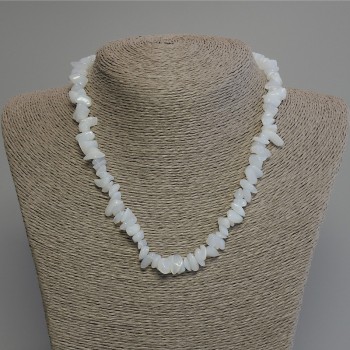 Collier d'éclats de pierre de lune, diamètre 8-14×3-5 mm, longueur 45 cm +/- avec fermoir