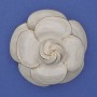 Broche Fleur émaillée doré sur métal 45 mm+