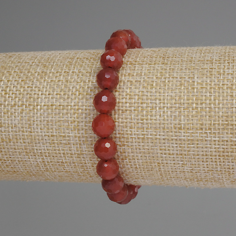 Bracelet en cornaline facettée, perles de 8 mm ±, longueur 18 cm ± élastique