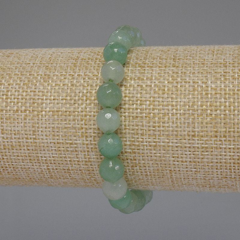 Bracelet en néphrite, perles facettées, diamètre 8 mm ±, longueur 18 cm, élastique