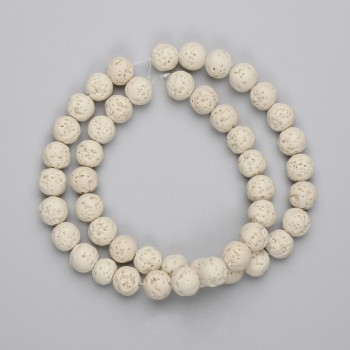 Perles beiges de lave volcanique, diamètre 8 mm +- sur fil, longueur 38 cm+