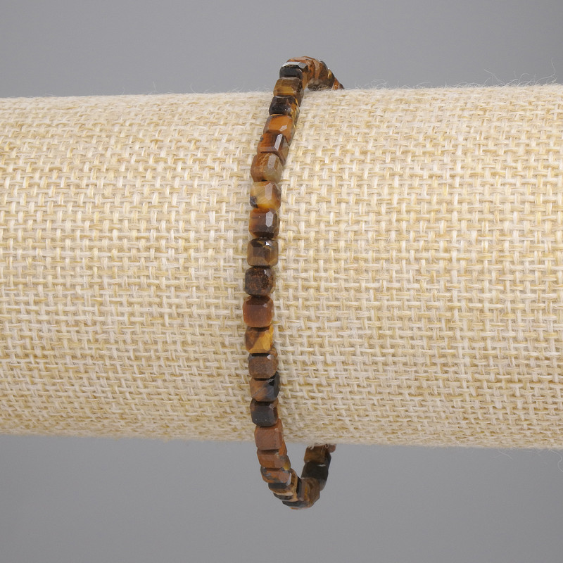 Bracelet œil de tigre facetté – cube, diamètre 4×4 mm ±, longueur 18 cm ±, élastique