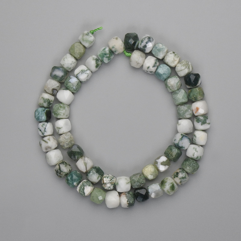 Perles d'agate mousse facettée cube 7×7 mm +-, longueur 39 cm +