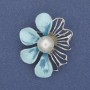 Broche-pendante Fleur émaillée Perle argentée en métal argenté 40 × 32 mm+
