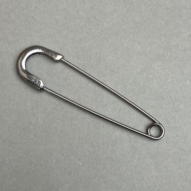 Broche-épingle 20×77 mm – couleur du métal : acier noir