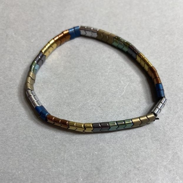 Bracelet en hématite «Vague» 5×3, 5 mm +-, longueur 18 cm, élastique