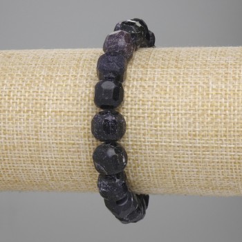 Bracelet en sugélite – cubes taillés, diamètre 10×10 mm ±, longueur 18 cm ±, élastique