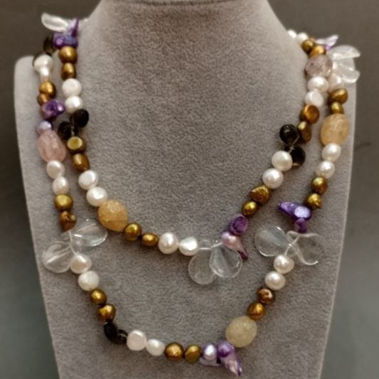 Collier assortiment de pierres, longueur 55 cm+
