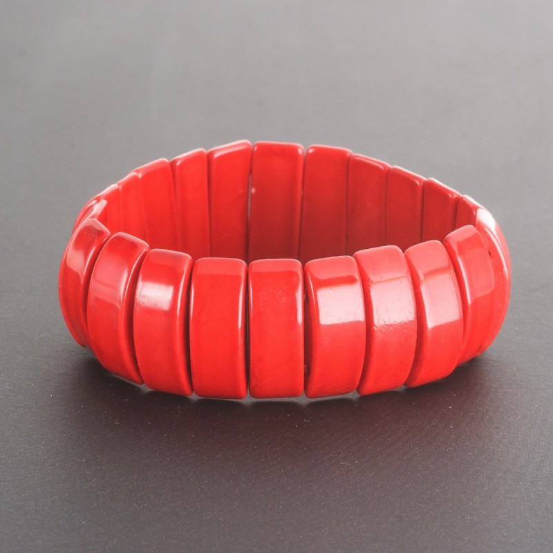Bracelet en corail rouge (pressé) sur élastique, maillons 2×0,8 cm