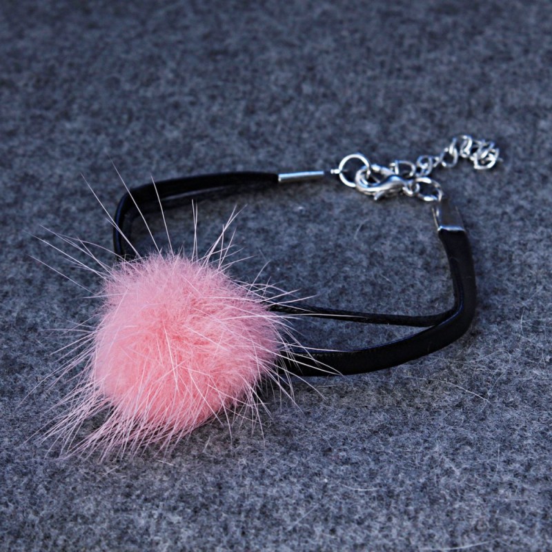 Bracelet en fourrure naturelle rose