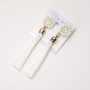Boucles d'oreilles à pampilles «Chrysanthèmes» blanches, longueur 9 cm