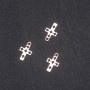 Pendentif croix 17×10 mm, conditionnement 20 g ± 45 pièces