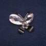 Broche papillon avec cristaux, métal argenté 32×32 mm