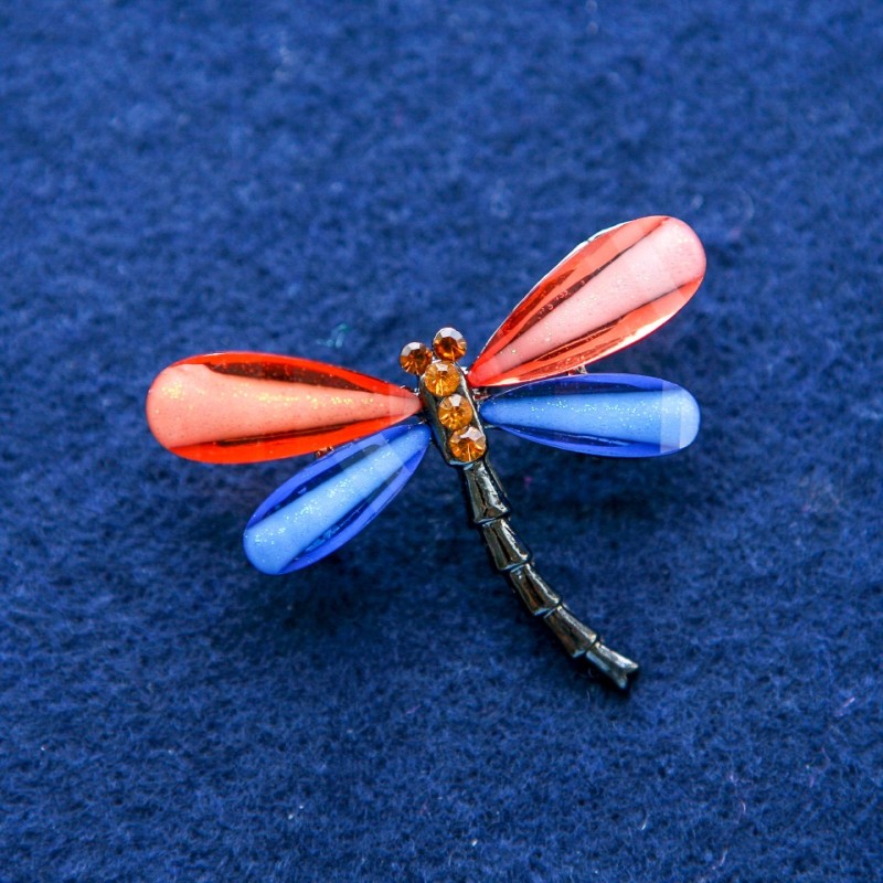 Broche libellule avec cristaux, métal argenté 32×43 mm