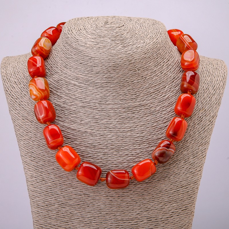 Collier en cornaline, bâtonnet 19 × 15 mm, longueur 45 cm +