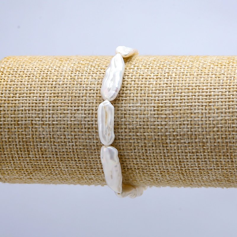 Bracelet de perles baroques sur élastique, diamètre 7×18 mm (+/-), longueur 18 cm