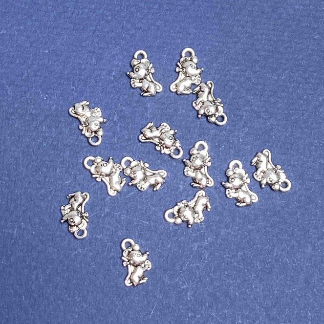 Pendentif «Souris» 6×12 mm, conditionnement 20 g ± 30 pièces