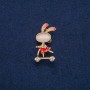 Broche Lapin sur trottinette avec œil de chat (bijou) 43×21 mm +