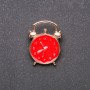 Broche Horloge-réveil émail rouge et métal jaune 20×27 mm