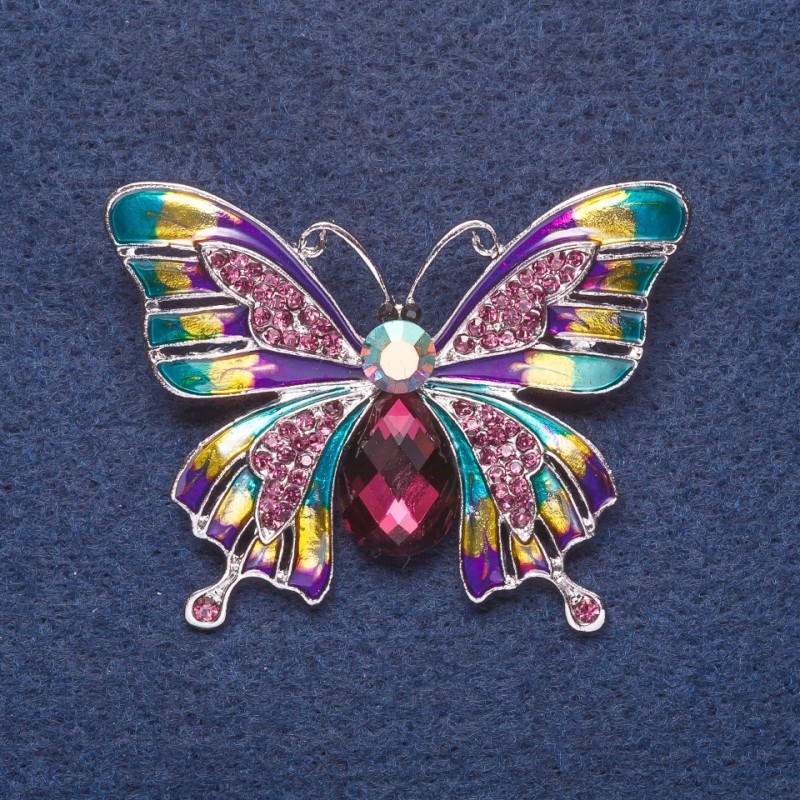 Broche «Papillon» émail violet, couleur argentée, 3,5 × 5 cm