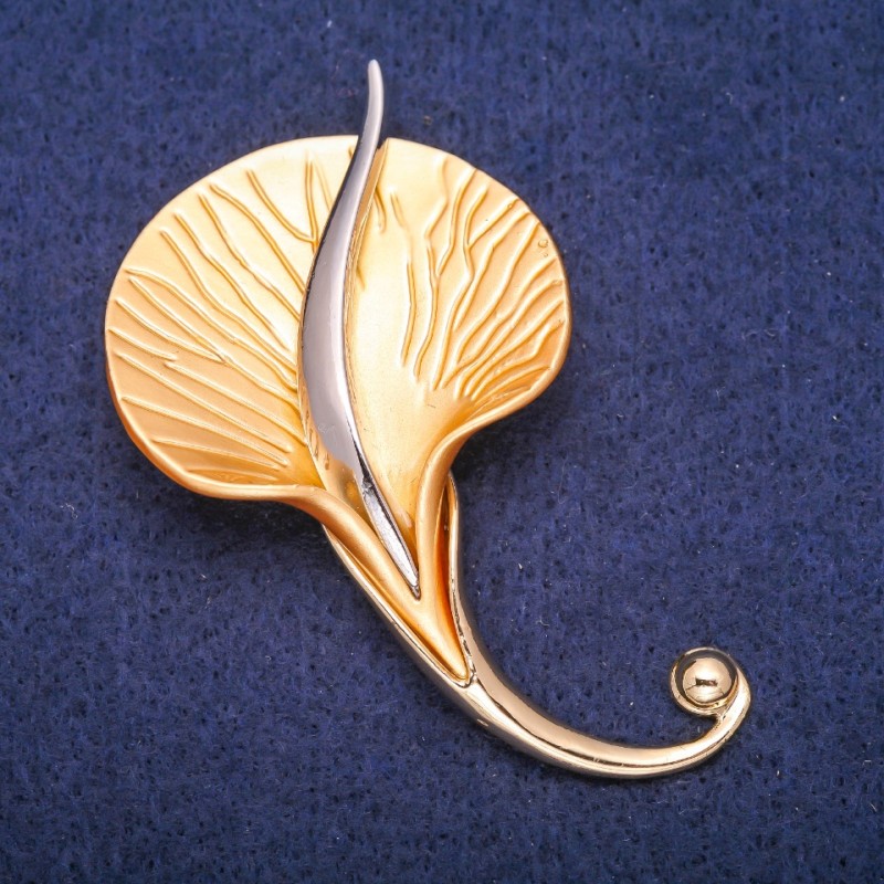 Broche en forme de fleur en métal doré et argenté 40×66 mm
