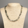 Collier en séraphinite galetée, diamètre 5×8-10 mm, longueur 50 cm+-