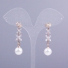 Puces d'oreilles Xuping dorées 18K, longues, longueur environ 40 mm, avec pierres blanches et perles de Majorque, diamètre environ 10 mm